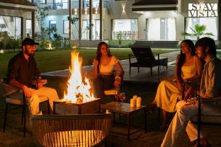 stayvista at eleganza resort
