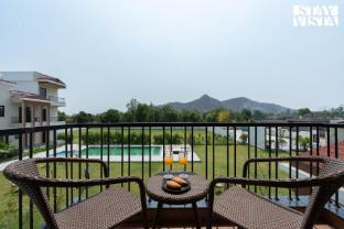 stayvista at eleganza resort