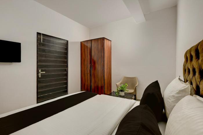 collection o sector 7 dwarka formerly aakarshan residency