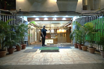 Hotel Sonali Golden Palace,,3 star