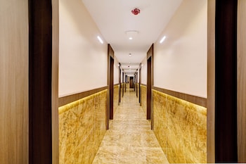 Hotel Casa Royal Residency,,3 star