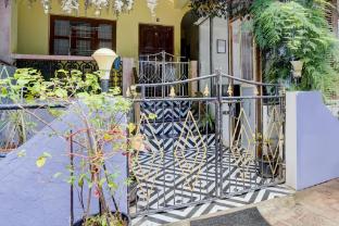 super collection o baga beach goa formerly traveller guest house