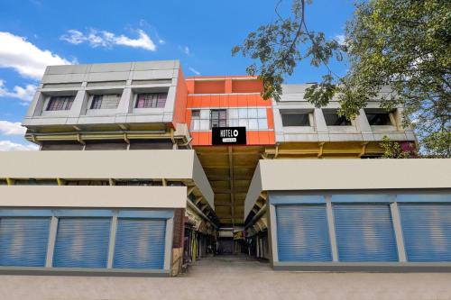 super hotel o nashik road railway station