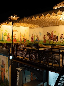 L2 Darbar Kothi,,2 star