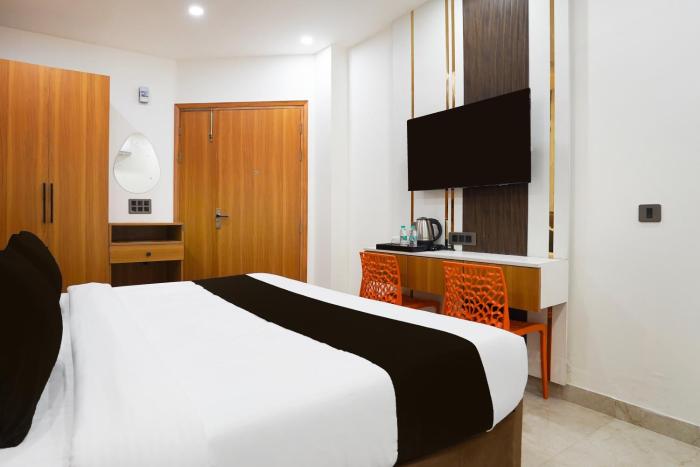 super townhouse preet vihar delhi