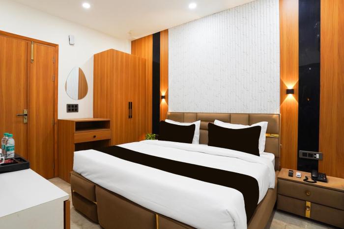 super townhouse preet vihar delhi