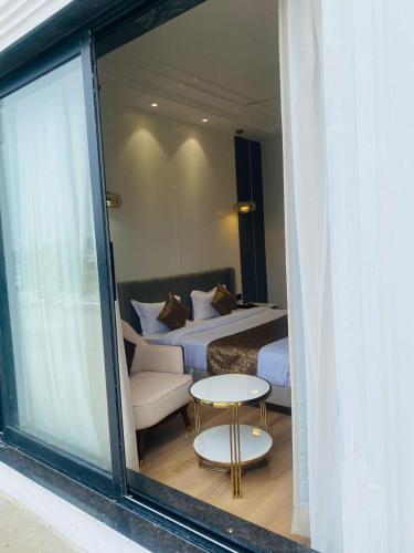 the holy awadh hotel