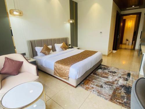 the holy awadh hotel