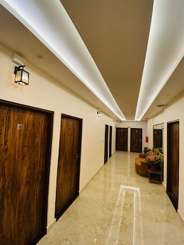 hotel dvl inn near jalmahal jaipur