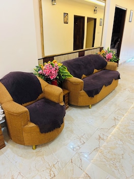 hotel dvl inn near jalmahal jaipur