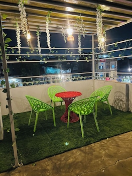 hotel dvl inn near jalmahal jaipur