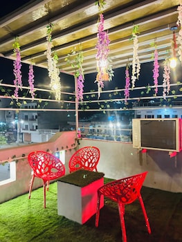 hotel dvl inn near jalmahal jaipur