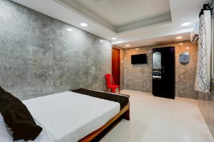 collection o karumariamman temple thiruverkadu formerly sridevi residency