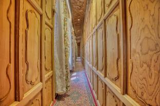 alexandra houseboats