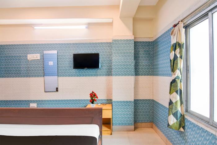 super hotel o shibpur tram depot