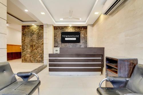 Super Townhouse Millenium City Centre,,3 star