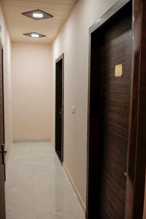 hotel saraswati stay dham