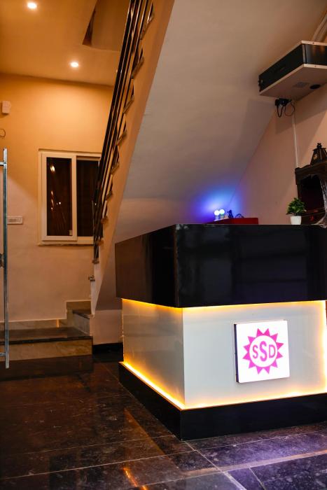 hotel saraswati stay dham