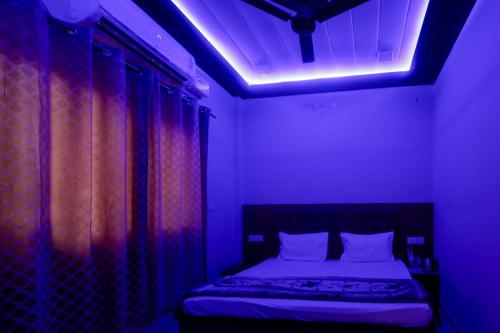 hotel saraswati stay dham