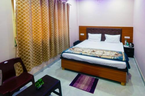 hotel saraswati stay dham