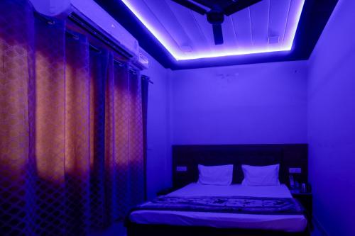 hotel saraswati stay dham