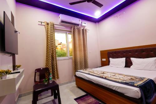 hotel saraswati stay dham