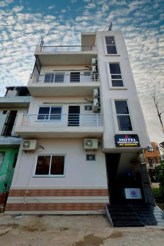 hotel saraswati stay dham