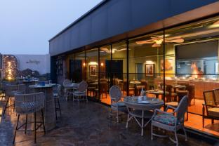 clarks inn kharar mohali