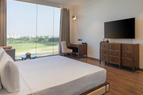 clarks inn kharar mohali