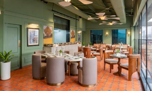clarks inn kharar mohali