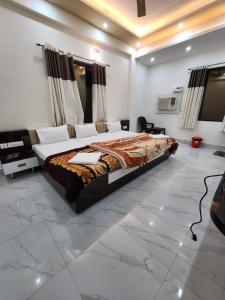 girivar dham