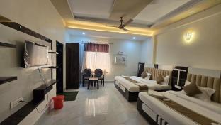 girivar dham