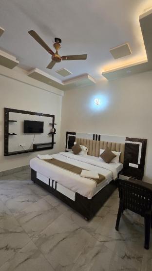 girivar dham