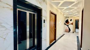 hotel mantri ji