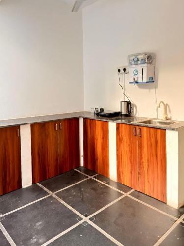 hotel o vibes inn baga