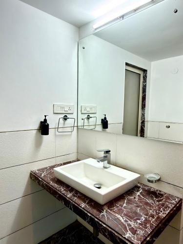 hotel o vibes inn baga