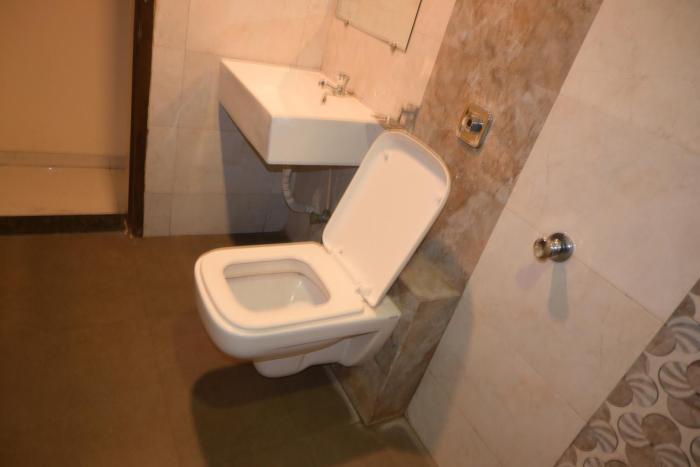 hotel royal residency