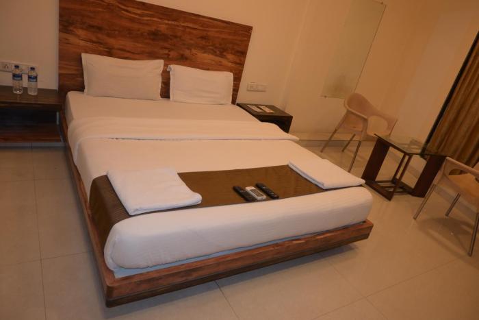 hotel royal residency