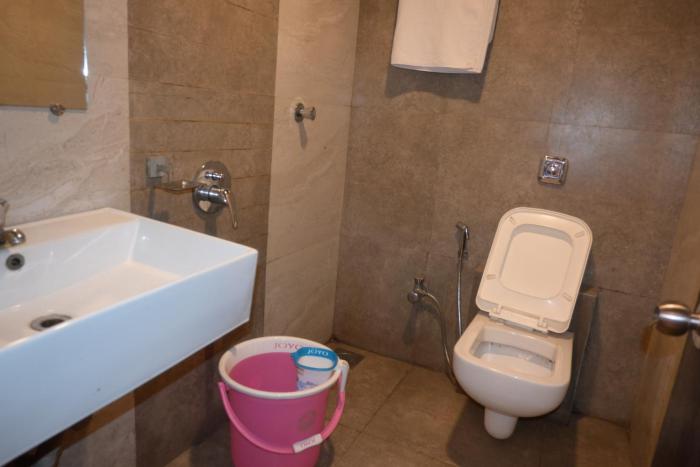 hotel royal residency