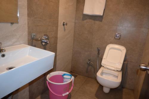 hotel royal residency