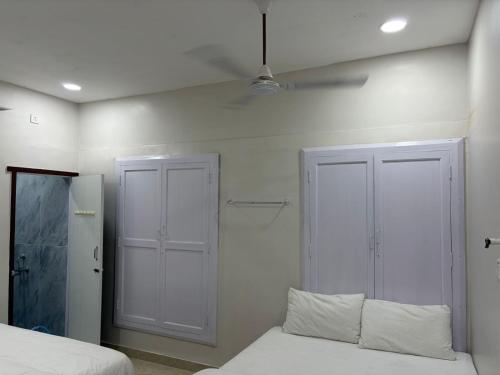 Shree Chakra Residency,,2 star