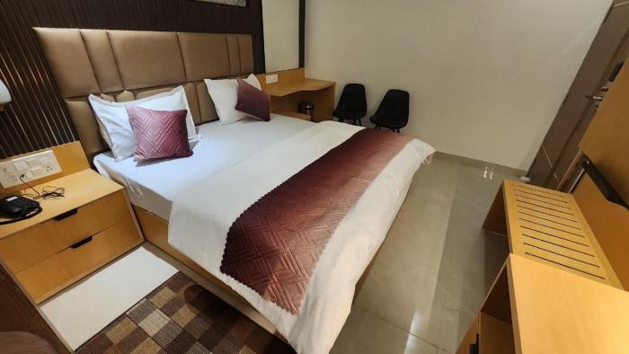 hotel somnath palace