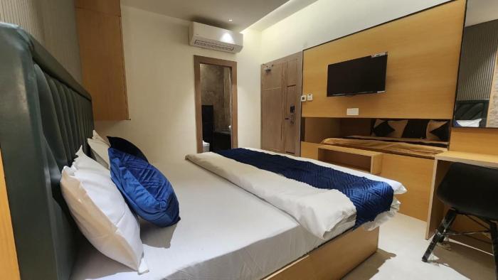 hotel somnath palace