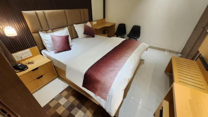 hotel somnath palace