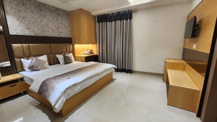 hotel somnath palace