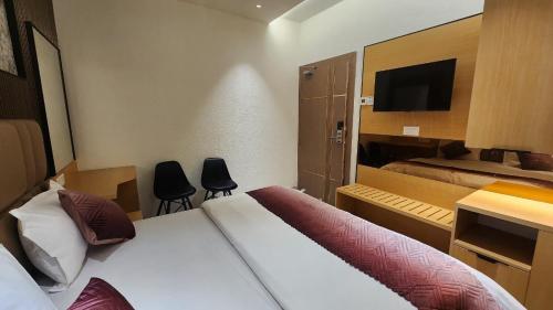 hotel somnath palace