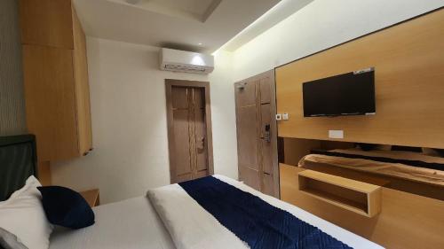 hotel somnath palace