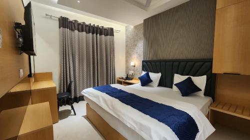 hotel somnath palace