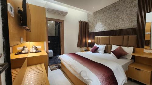 hotel somnath palace