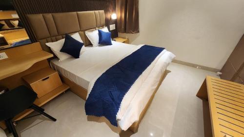 hotel somnath palace